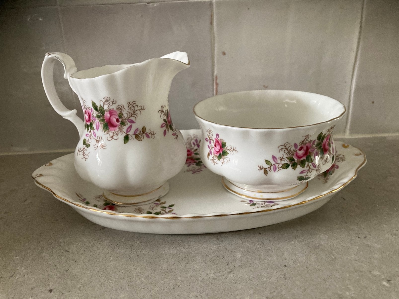 Royal Alberts melk en suikerpotje. Lavendel Rose, Ophalen