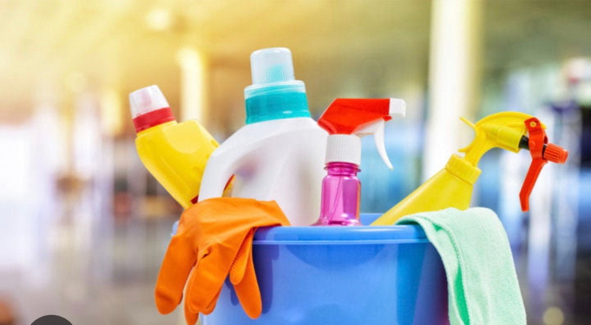 Schoonmaakster bied zich aan, Vanaf 10 jaar, Overige vormen
