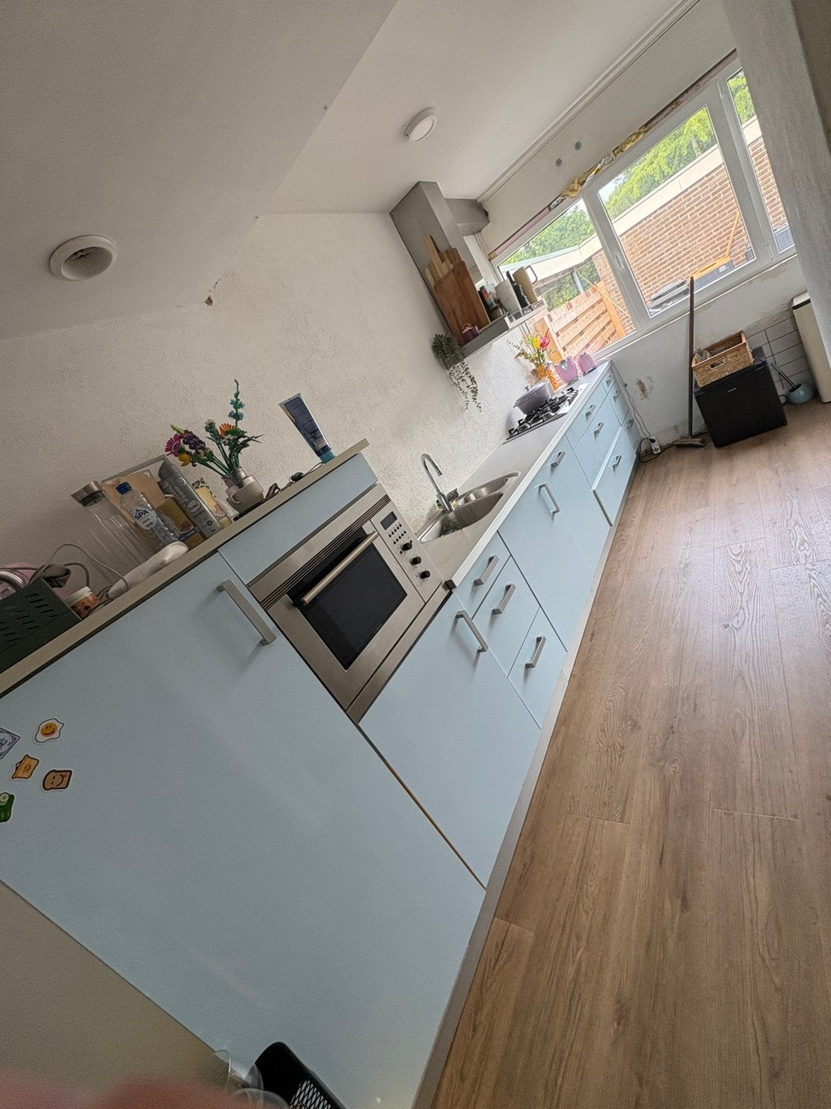 Lichtblauwe keuken, zelf eruit halen!!, Huis en Inrichting, Keuken | Complete keukens, Ophalen of Verzenden, Gebruikt, Kunststof