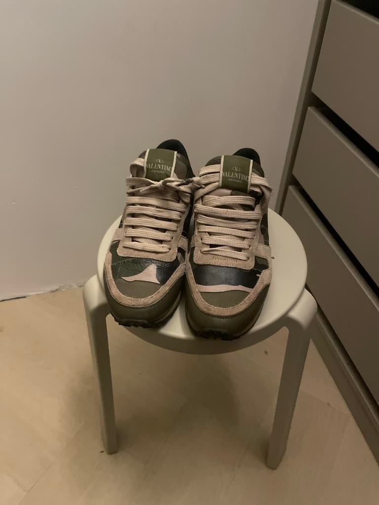 Valentino Garavani Camouflage Sneakers, Ophalen of Verzenden, Zo goed als nieuw, Overige kleuren