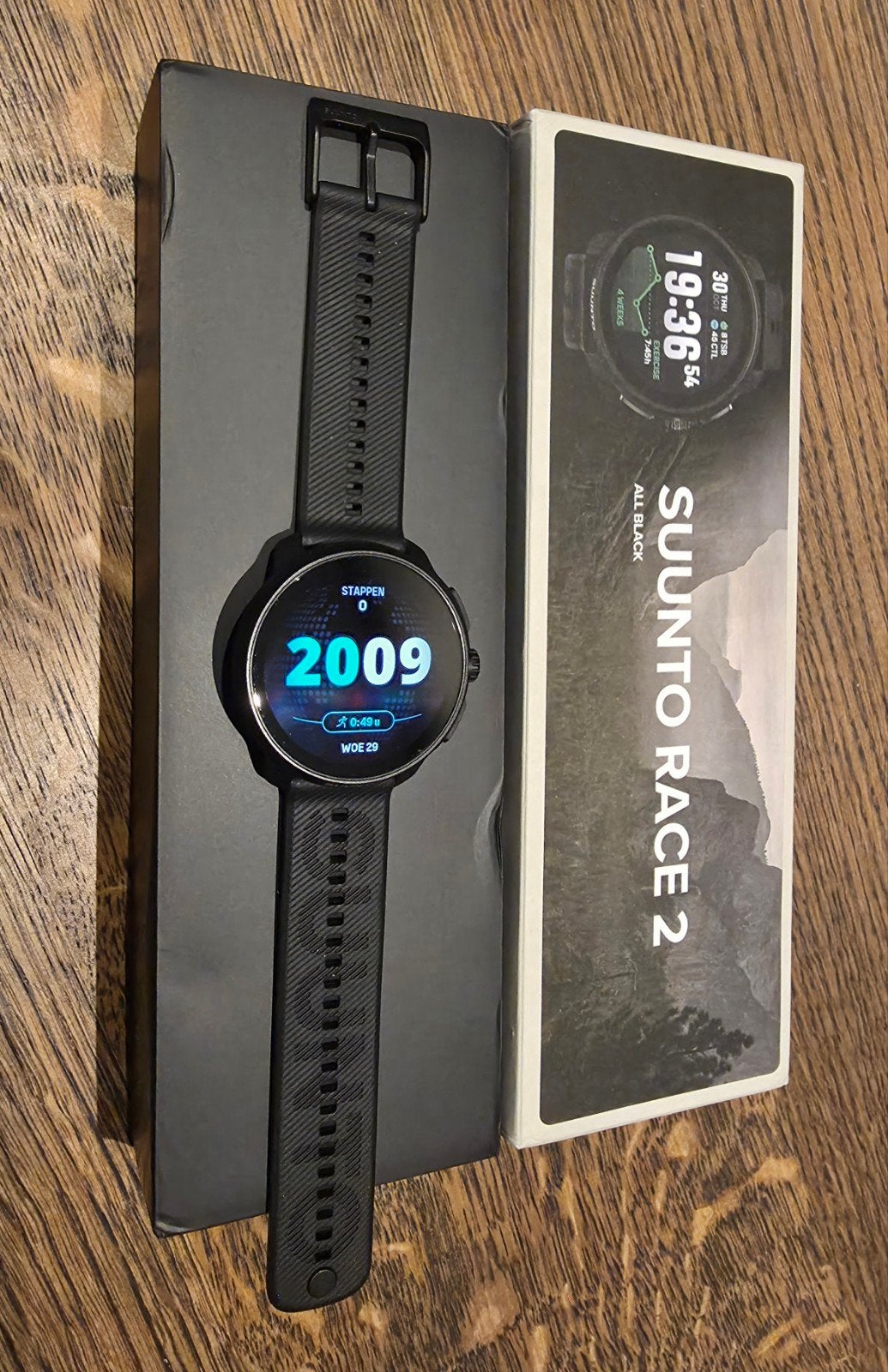 Suunto Race 2 sporthorloge in nieuwstaat met extra bandjes, Ophalen, Afstand, Zwart, Zo goed als nieuw