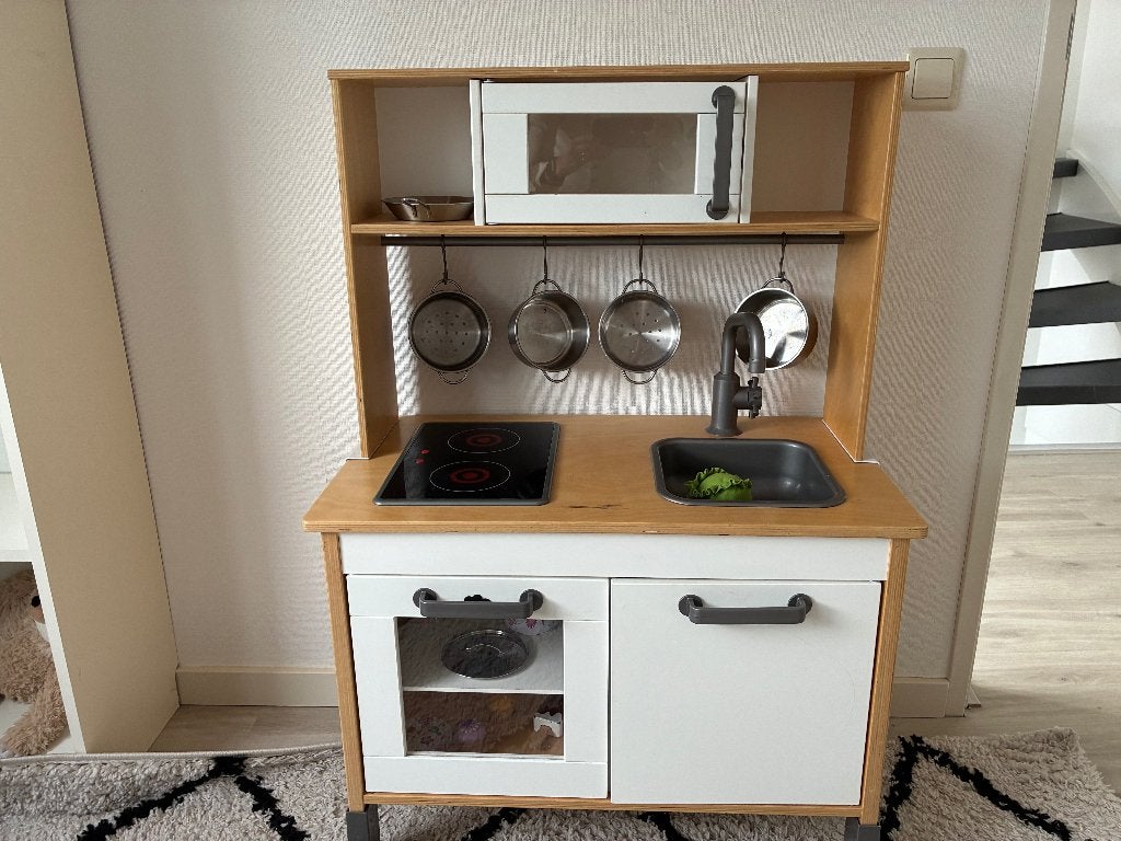 Ikea Duktig speelkeuken met accessoires, Ophalen, Zo goed als nieuw, Hout, Speelkeuken