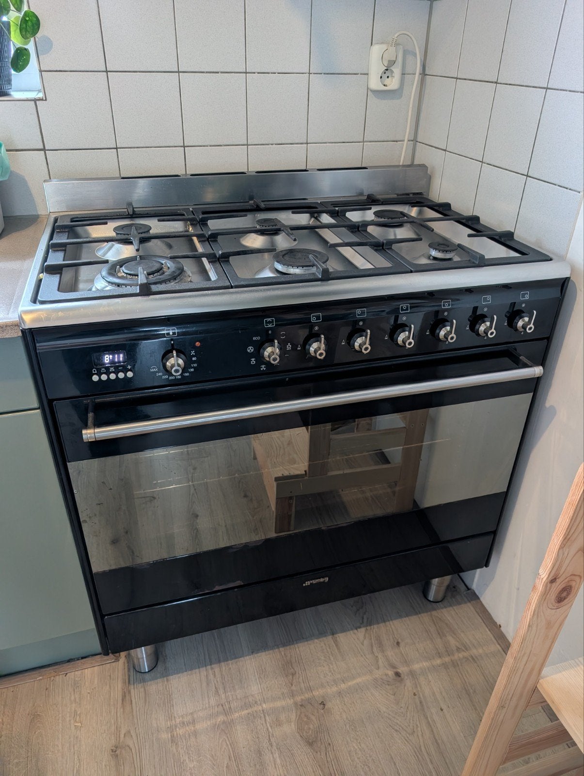 Smeg 6-pits gasfornuis met oven - 90x60cm, Witgoed en Apparatuur, Fornuizen, Ophalen, Gebruikt, 60 cm of meer, Gas