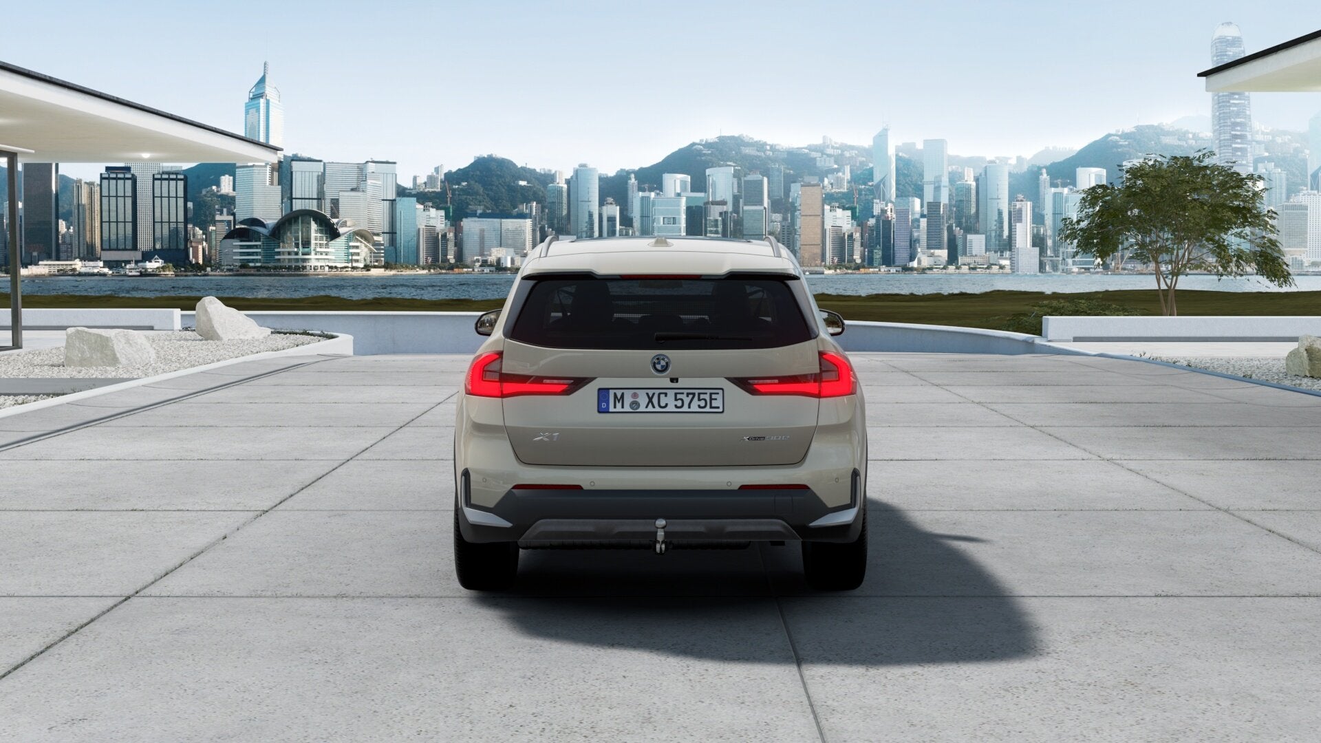 BMW X1 xDrive30e Automaat / Panoramadak / Trekhaak / Sportst, Auto's, Dealer onderhouden, Zwart, Adaptive Cruise Control, Leder