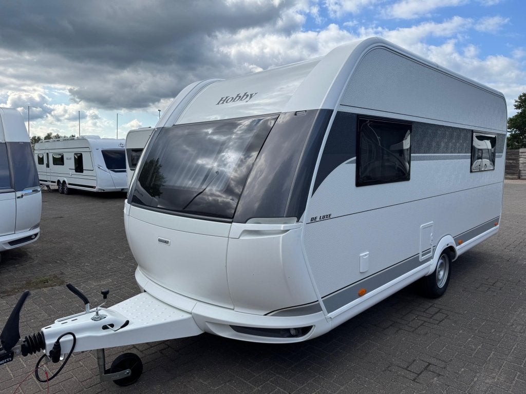 Hobby de Luxe 460 LU 2026 | Enkele bedden, Caravans en Kamperen, Rondzit, Hobby, Bedrijf, Tot en met 3