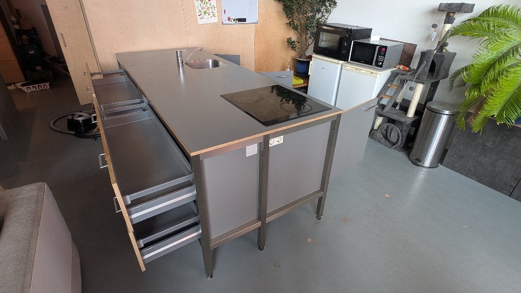 Industrieel kookeiland 262x101 incl. kookplaat en spoelbak, Ophalen, Gebruikt, Overige typen, Hout