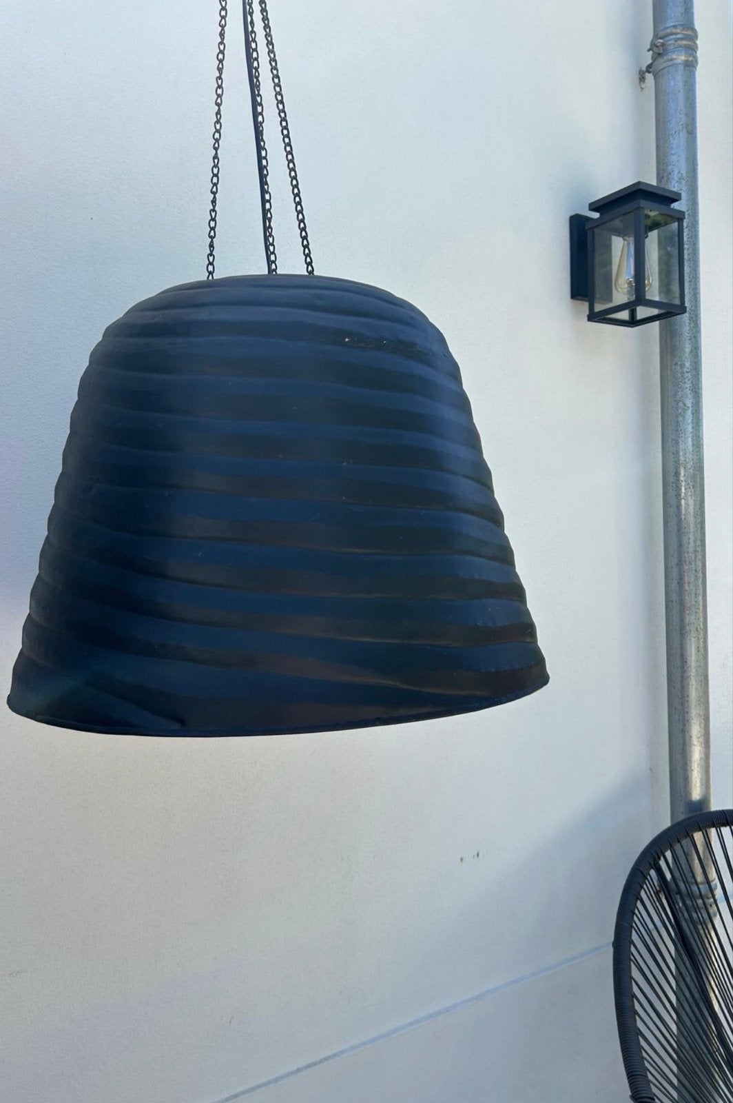 Design lamp met luxe gouden binnenkant, Ophalen, Gebruikt, Metaal, 50 tot 75 cm