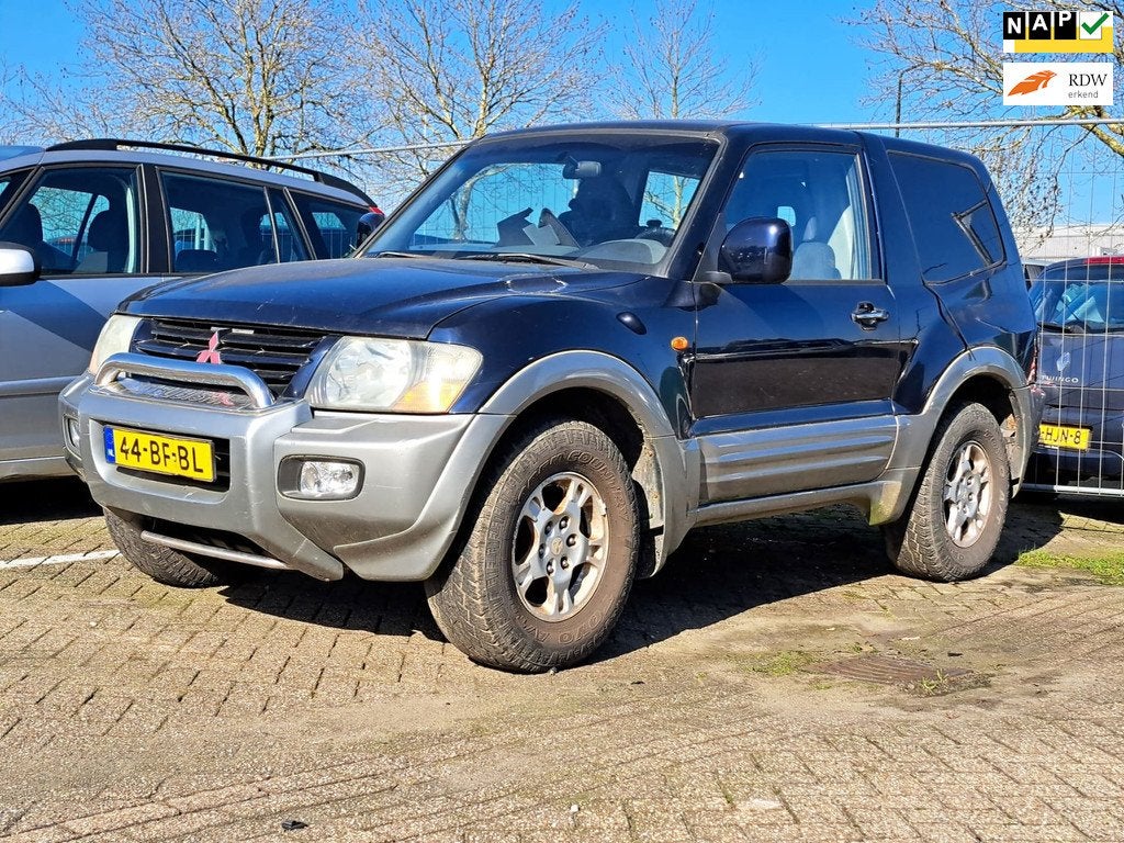 Mitsubishi Pajero 3.2 Di-D GLS Panel Van Export, Auto's, Automaat, Stof, Gebruikt, 2800 kg