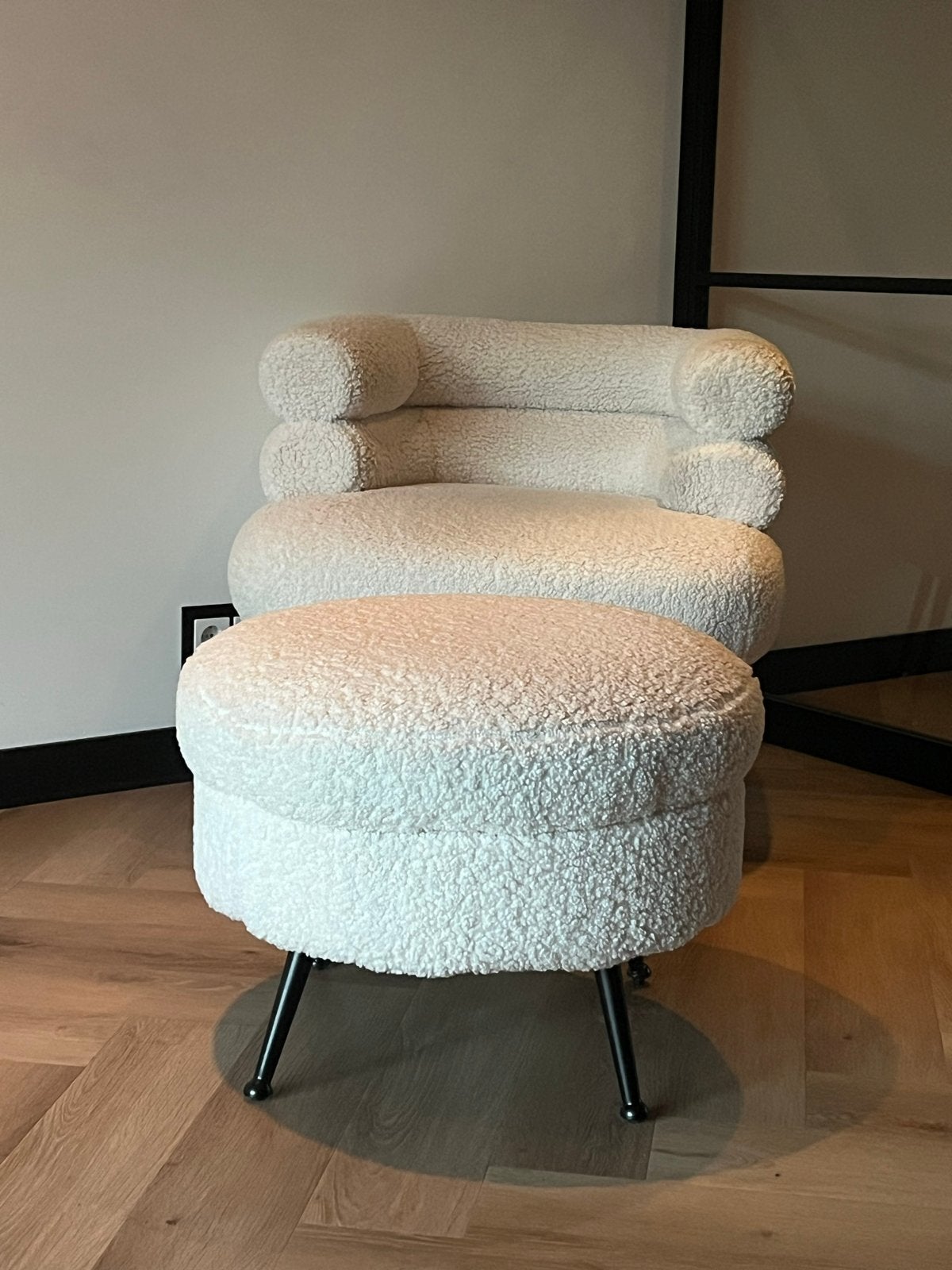 Teddy Bouclé Fauteuil met Poef - Crème Wit, Ophalen, Zo goed als nieuw, Stof, 75 tot 100 cm