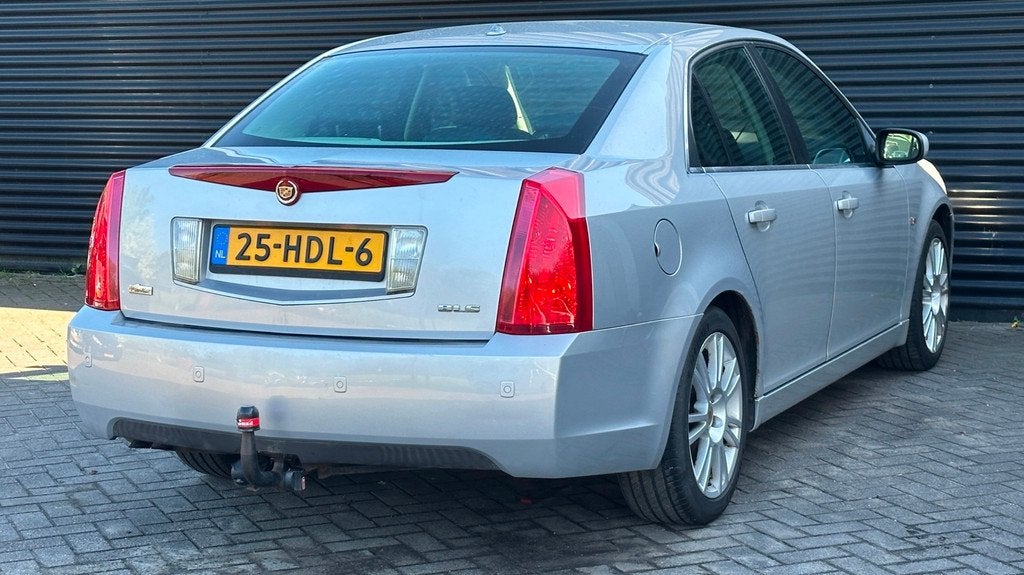 Cadillac BLS 2.0T Elegance | nieuwe APK | Trekhaak | Xenon |, Auto's, Cadillac, 1998 cc, Gebruikt, Zwart, 4 cilinders