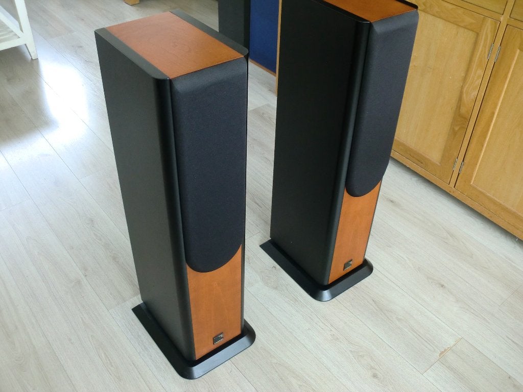 Phonar P20 s te beluisteren 12 maanden garantie.Made Duitsla, Audio, Tv en Foto, Stereo speakers, Basreflex, Zo goed als nieuw