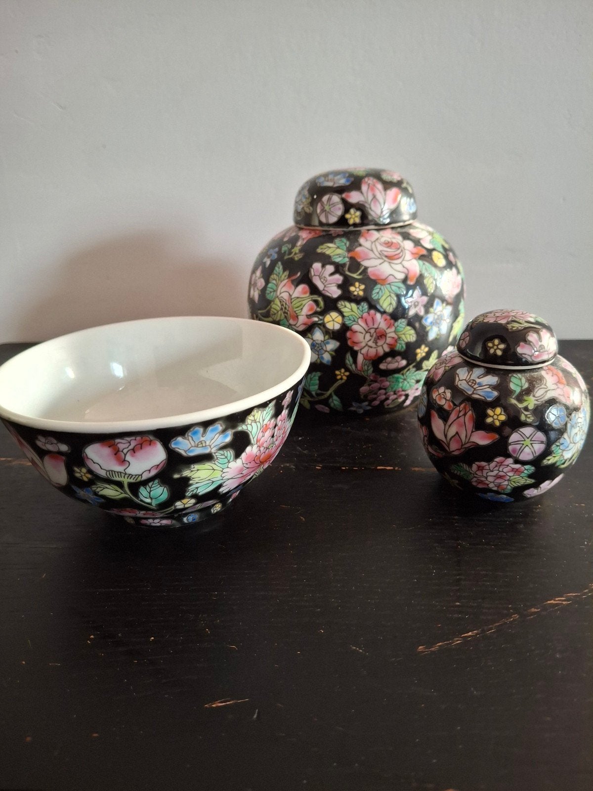 3 Chinese porseleinen voorwerpen, Ophalen