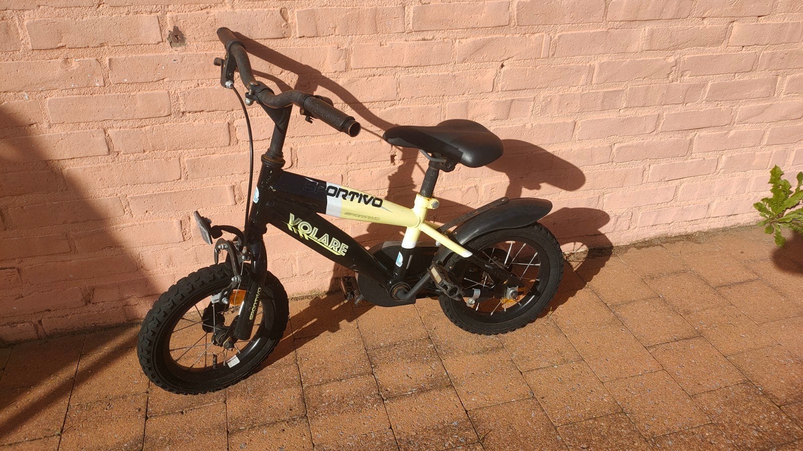Volare Sportivo Kinderfiets - Zwart/Geel, Ophalen, Gebruikt, Velgrem, Volare