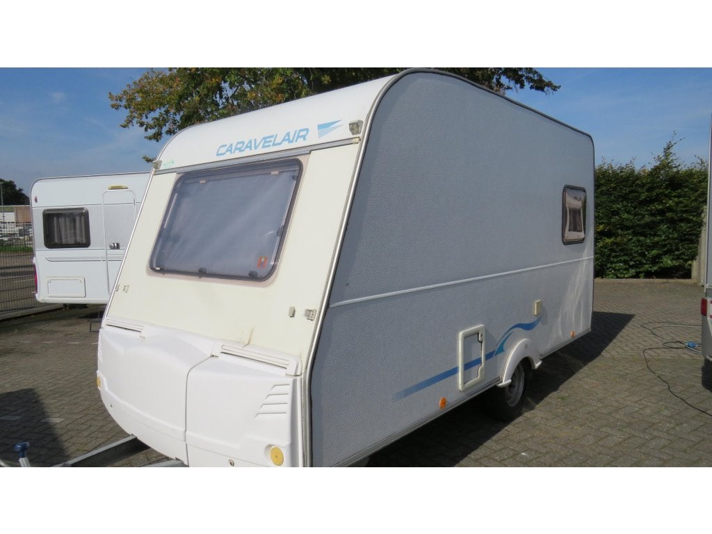 Foto 4 van Caravelair Antares Luxe 420 Bj 2001 Nu €3500