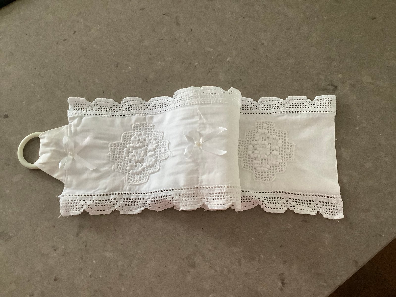 Witte Italiaanse closetrol houder vintage, Ophalen, Wit, Textiel, Landelijk