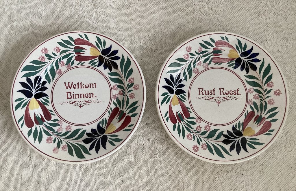 2x Brocante sierbord - wandbord met tekst / Boerenbont, Ophalen of Verzenden
