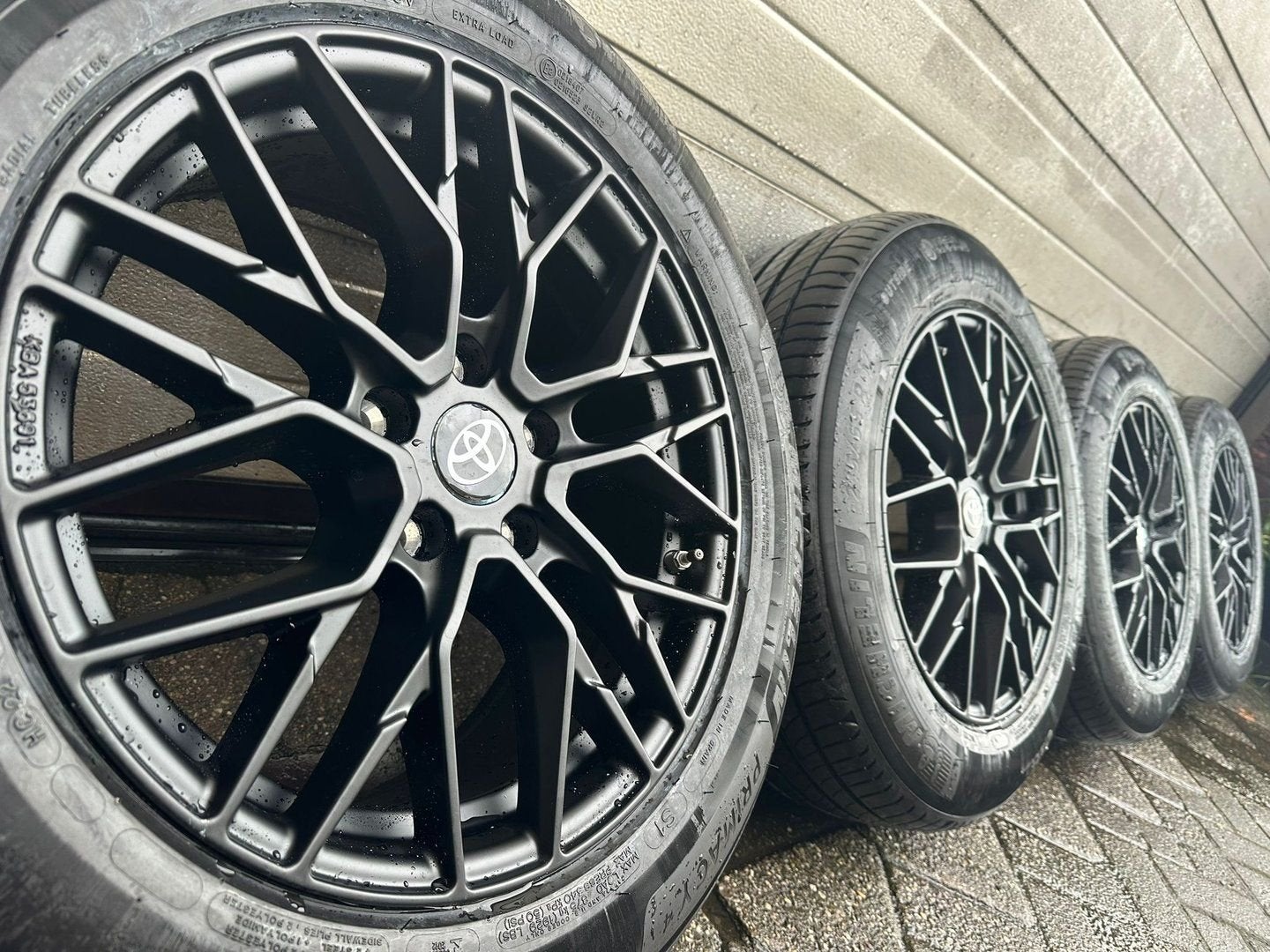 17 inch Toyota RAV4 PHEV Miria Renault Koleos Kia EV6 velgen, 215 mm, -, -, Banden en Velgen