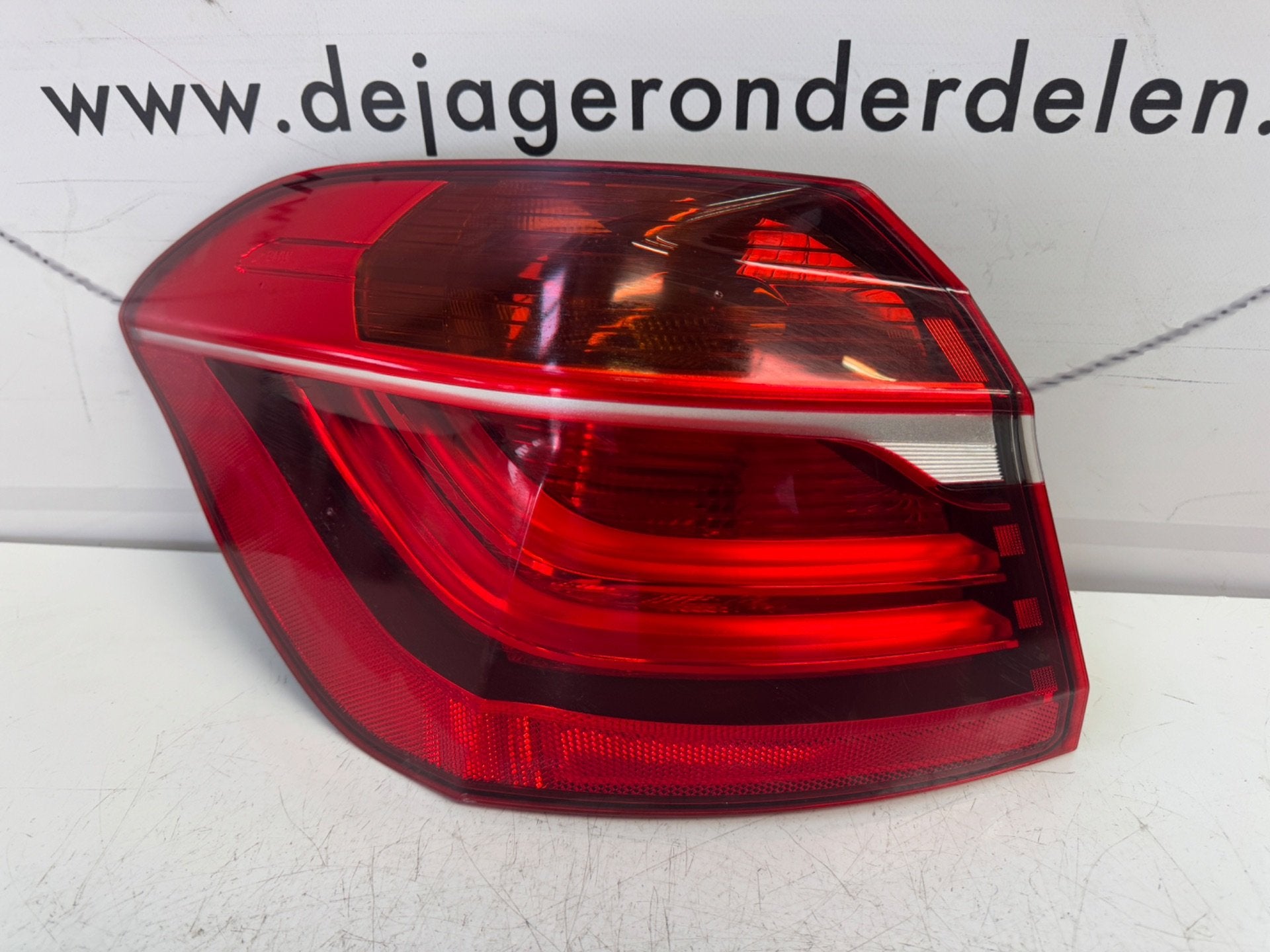 BMW F45 2 SERIE ACTIVE TOURER ACHTERLICHT LINKS 7311059-14, Auto-onderdelen, Petuelring 130
80788  Munich, DE, Gebruikt, Info@bmw.de