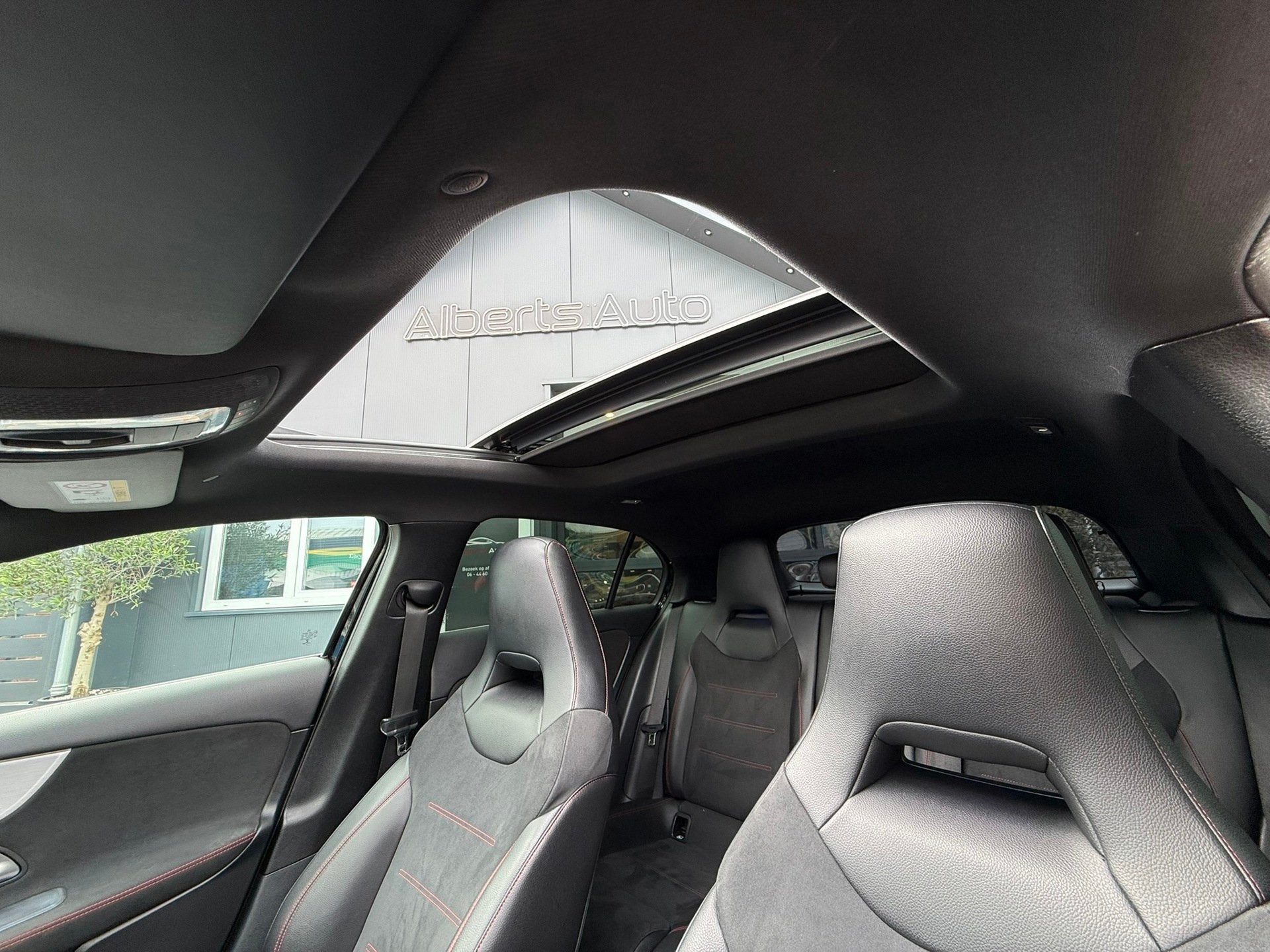 Mercedes-Benz A-klasse 200 Advantage AMG | PANO | SFEER | AU, Auto's, Gebruikt, 4 cilinders, 1600 kg, Automatische klimaatregeling