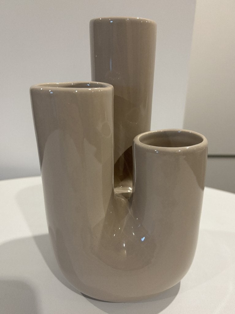 Decoratie vaas tulpen vaas taupe/beige 3 gaten handgemaakt, Overige materialen, 21 cm, Handgemaakt, Beige