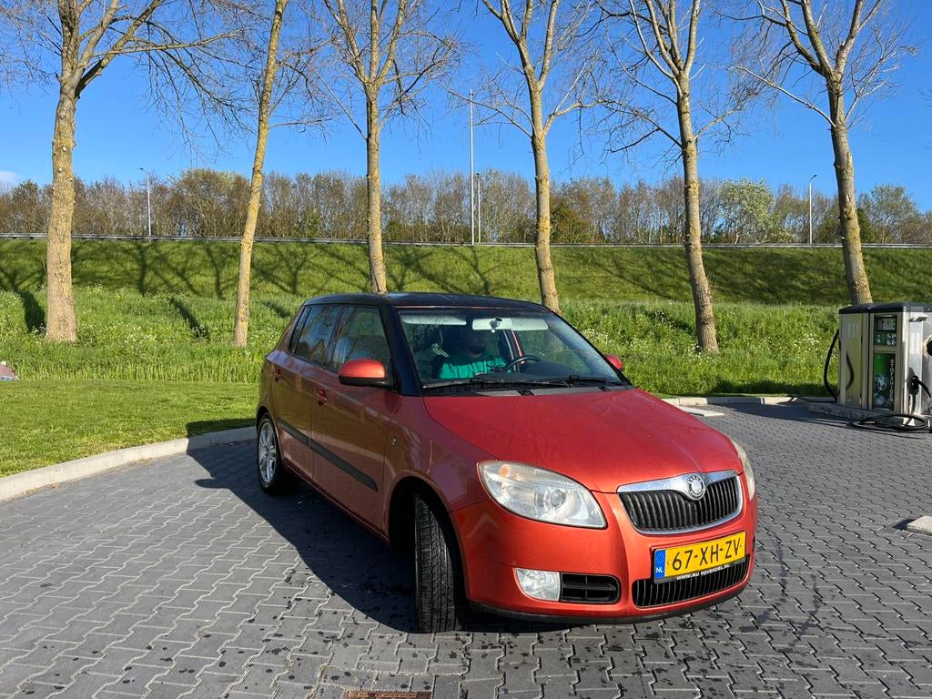 Skoda Fabia 1.6 16V 77KW 2007, Auto's, Voorwielaandrijving, 40 €/maand, Handgeschakeld, Particulier