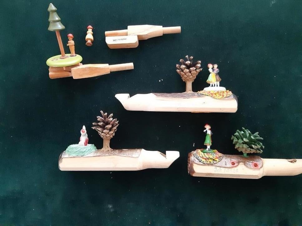 4 Tirol  fluitjes, Ophalen of Verzenden
