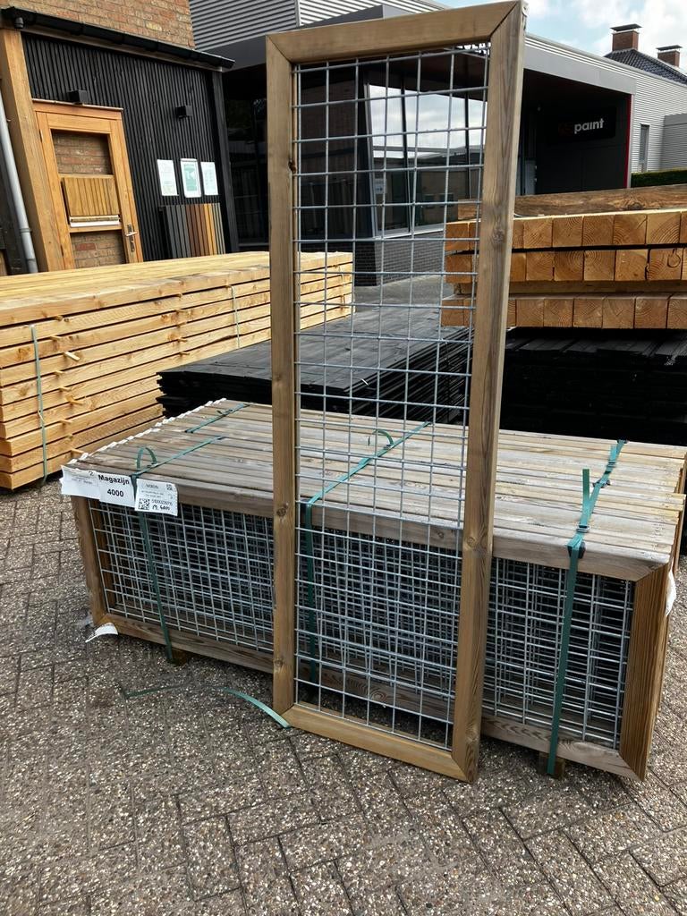 Grenen betonijzertrellis met maas 7,5 x 7,5 cm, Ophalen, Minder dan 35 cm, Zo goed als nieuw, Minder dan 40 cm