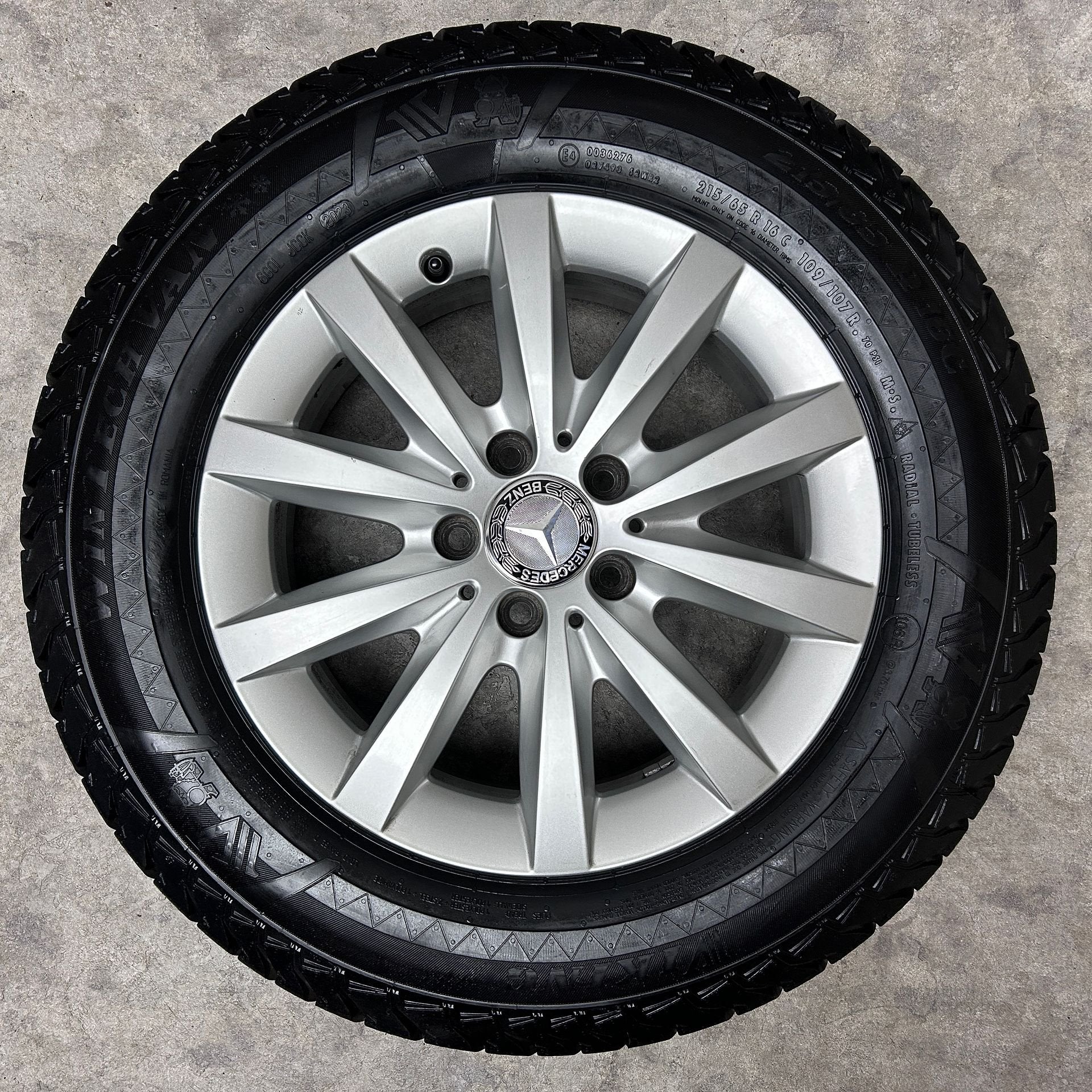 16 inch originele velgen + winterbanden Mercedes Vito, -, Banden en Velgen, -, Gebruikt
