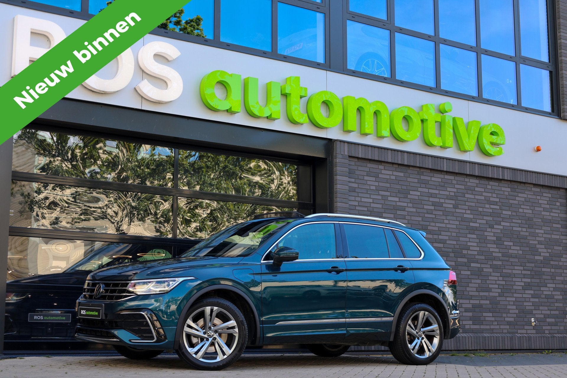 Volkswagen Tiguan 1.4 TSI eHybrid R-Line Business+ | BTW | P, Auto's, Volkswagen, 1716 kg, 4 cilinders, Blauw, Hybride Elektrisch/Benzine