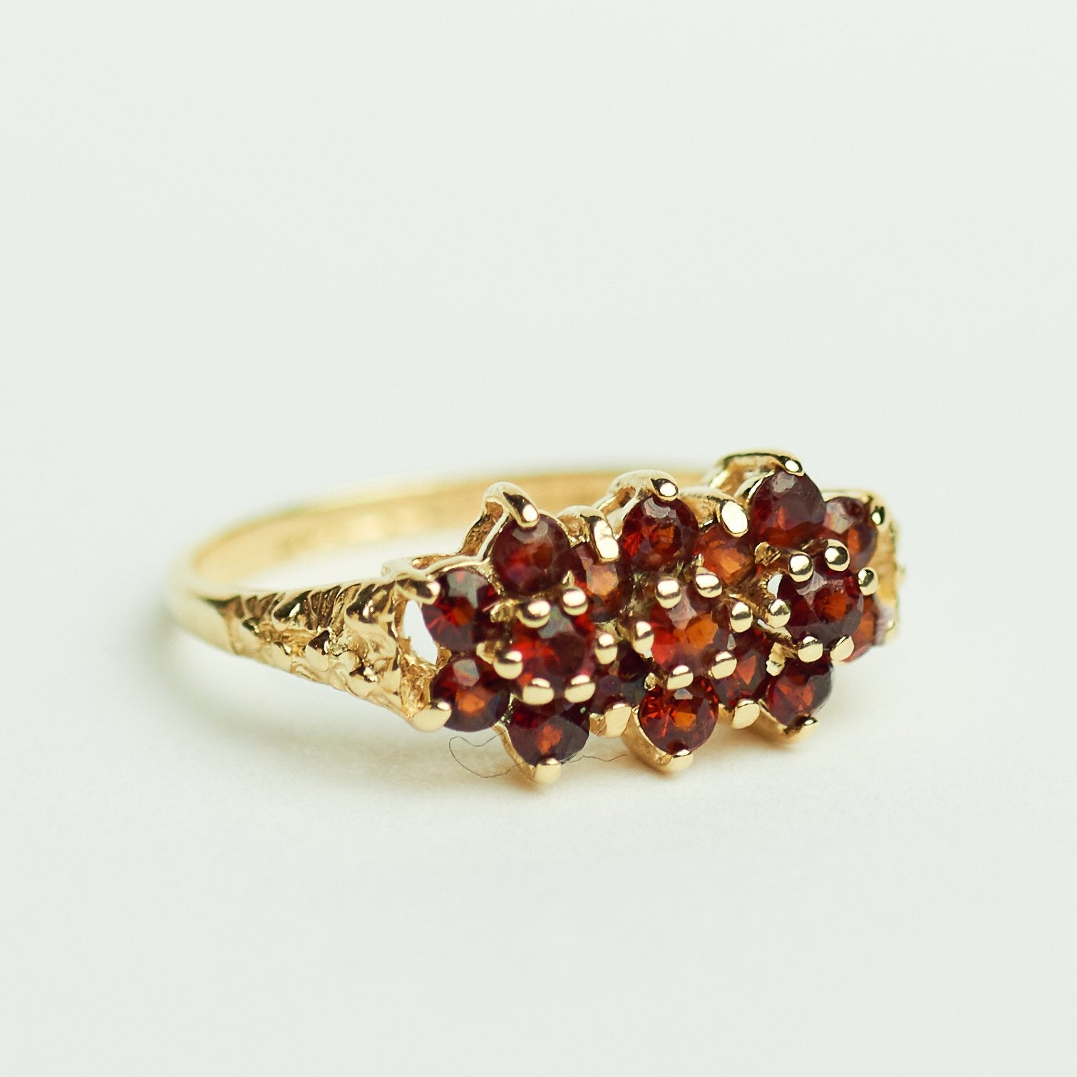 Vintage ring granaat, Sieraden, Tassen en Uiterlijk, Ophalen of Verzenden, Met edelsteen, Dame, Rood