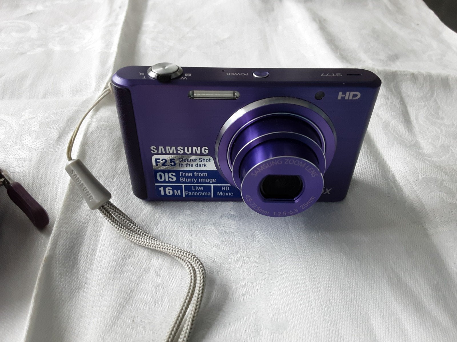 Samsung HD  16.1MP ST 77 samsung zoom lens 4.5-22.5mm, Ophalen of Verzenden, Samsung, 8 keer of meer