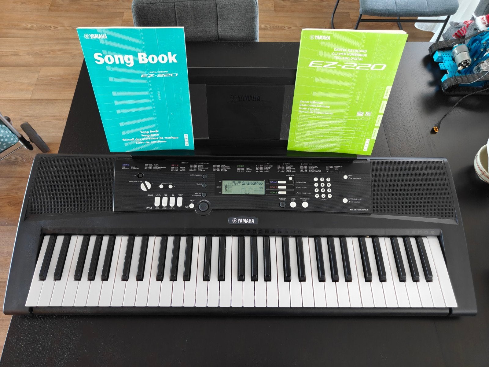Yamaha keyboard ez220 leert jou keyboard spelen, Ophalen of Verzenden, Zo goed als nieuw, 61 toetsen, Yamaha