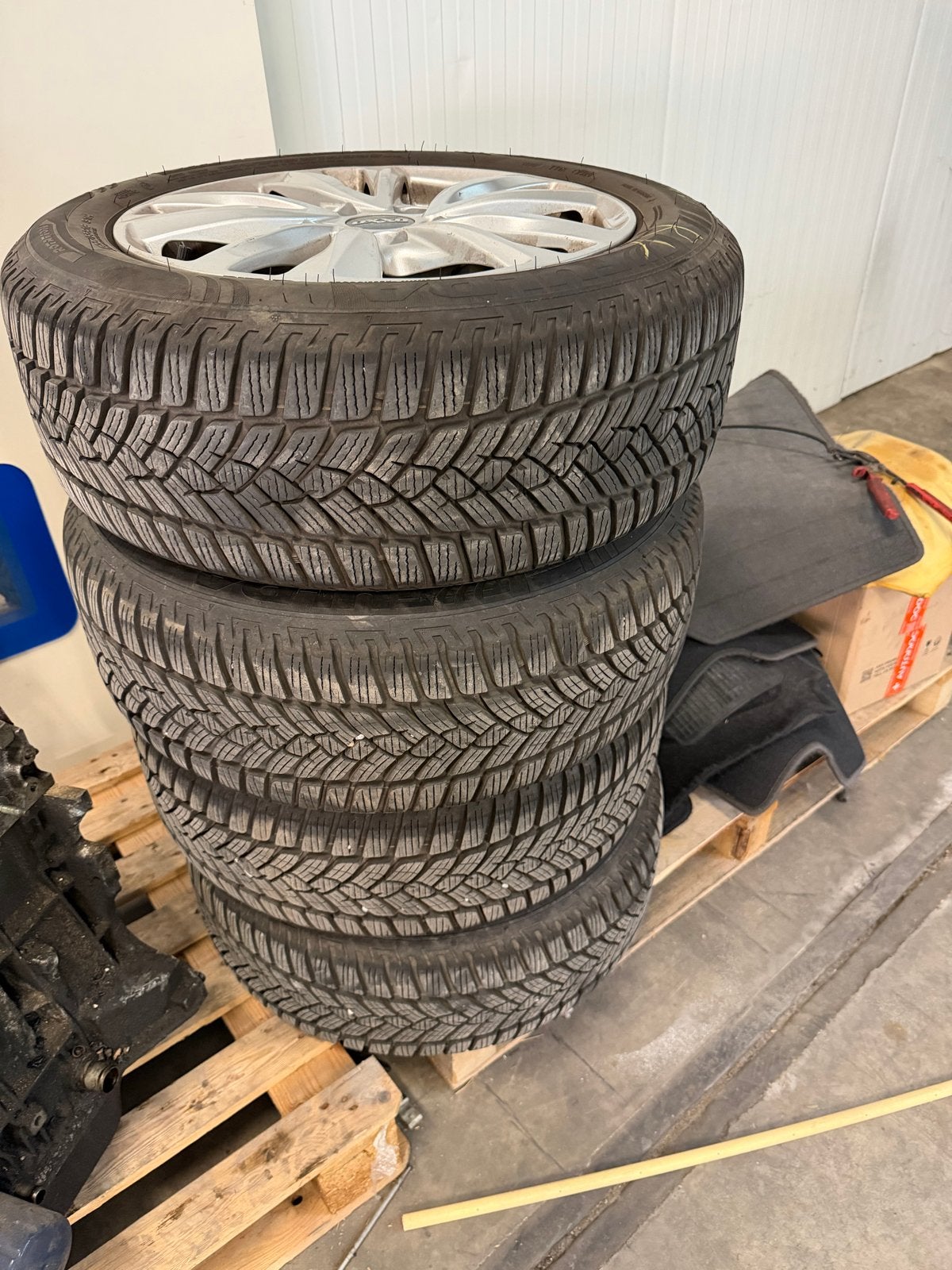 Winterwielen set Toyota Corolla 205/55R16 Fulda, Gebruikt, 16 inch, Banden en Velgen, Personenwagen