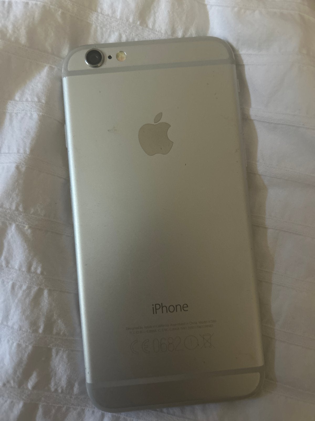 iPhone 6S 64GB Zilver - DEFECT, Telecommunicatie, Ophalen of Verzenden, Zo goed als nieuw, 64 GB, Zonder simlock