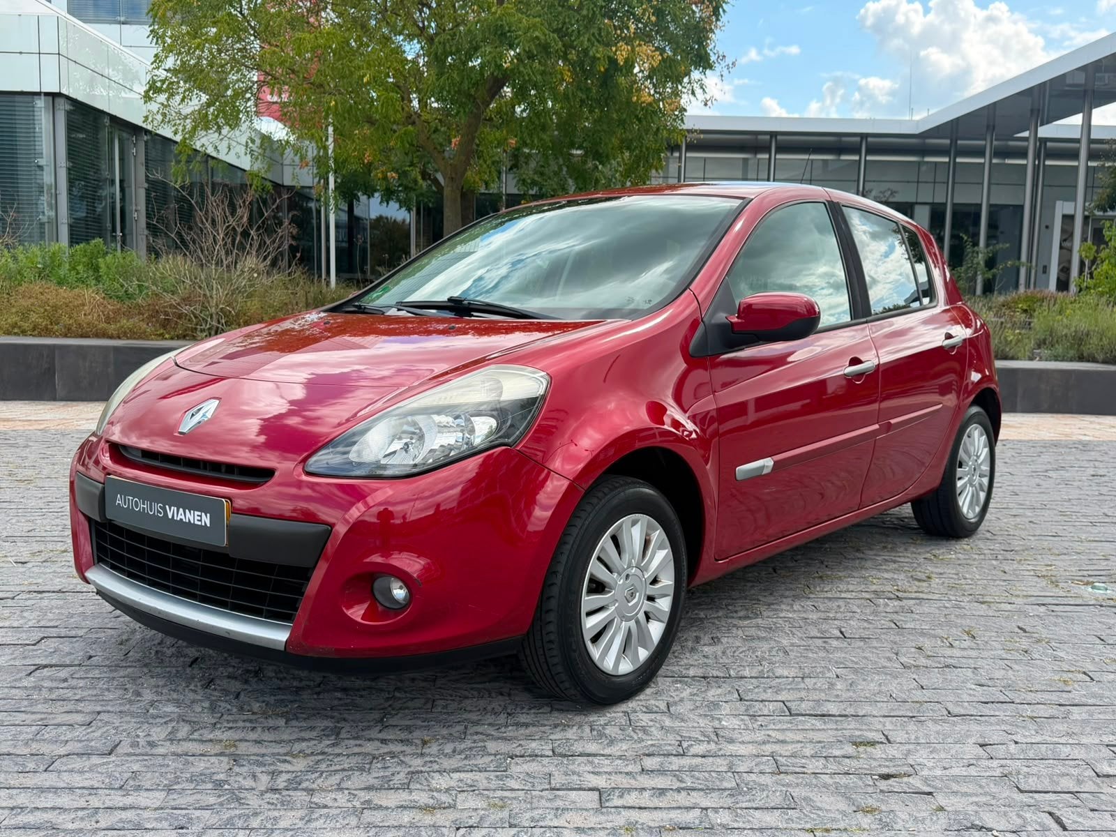 Renault Clio 1.2 TCe Collection (bj 2011), Voorwielaandrijving, Euro 5, Gebruikt, Zwart