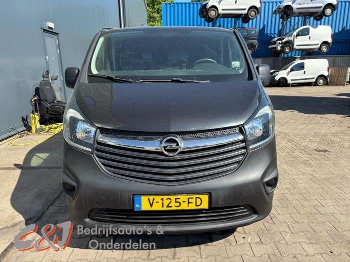 Voorkop compleet van een Opel Vivaro (L298)