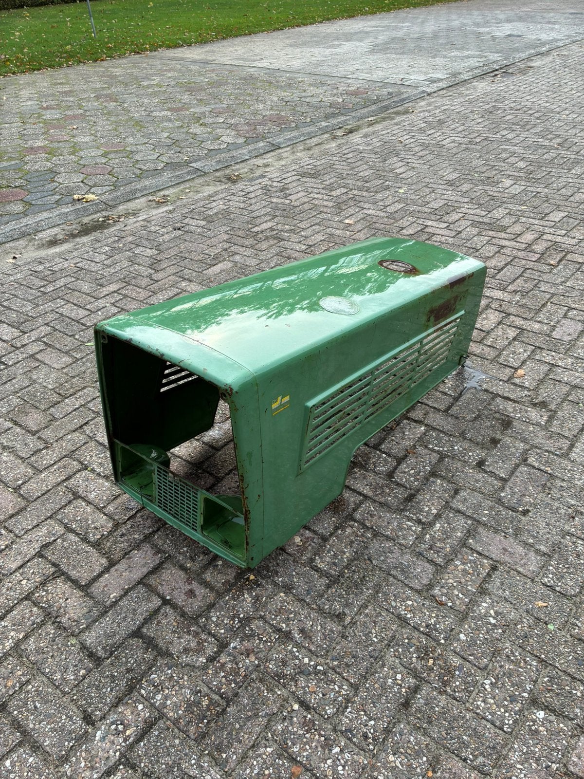 Fendt onderdelen-motorkap-startmotors-temperatuurmeterklok, Ophalen