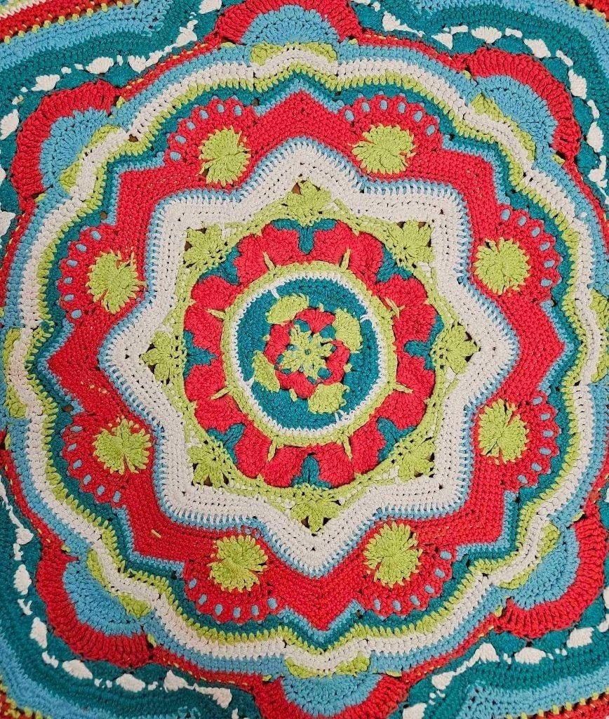 Granny kleed vintage rond 115 cm, Huis en Inrichting, Rond, Djt@dejuistetoon.eu, Ophalen of Verzenden, Zo goed als nieuw
