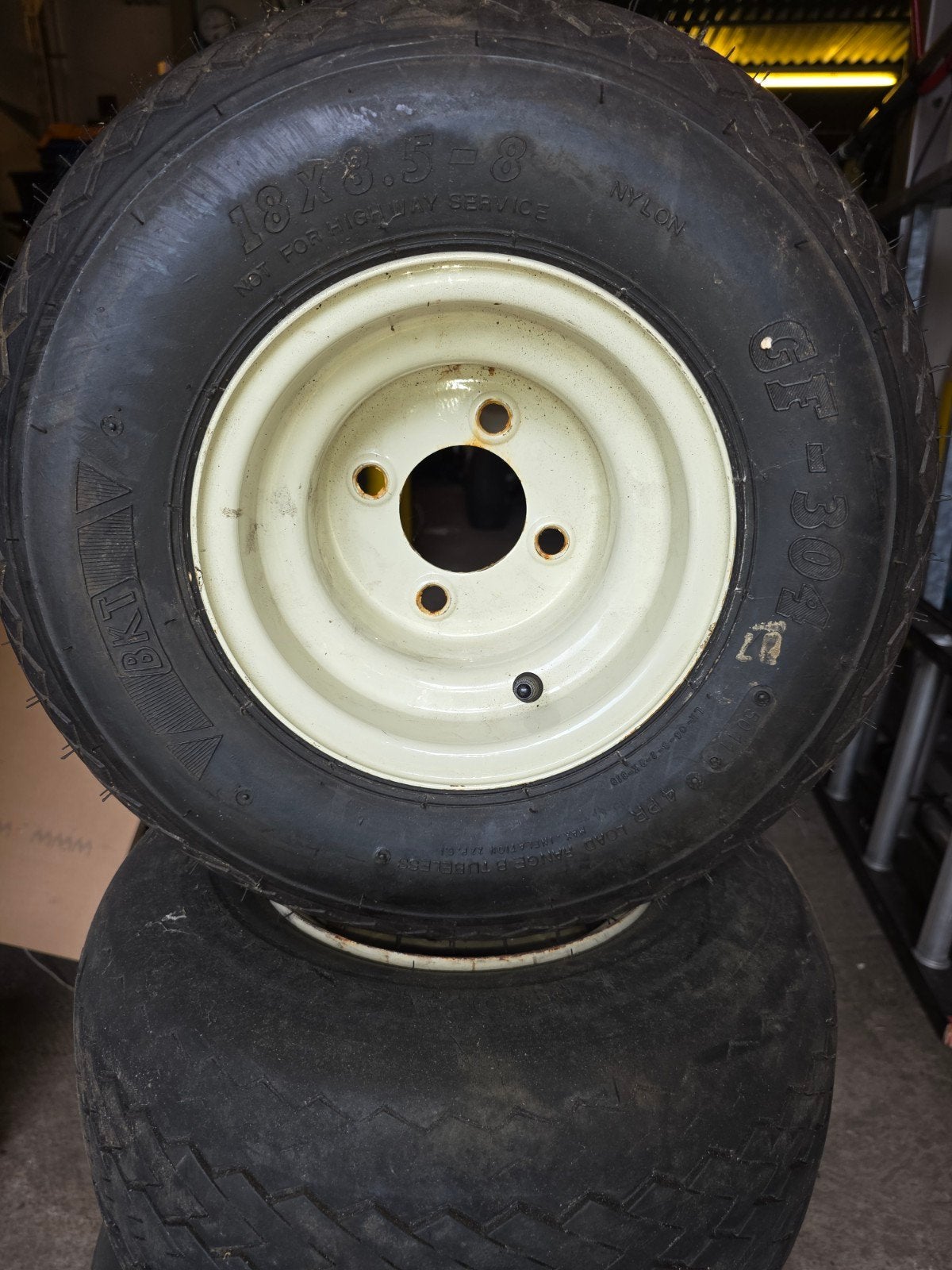 Golfkar Clubkar 18x8.5 -8 Banden met wieldoppen, Ophalen, Kart