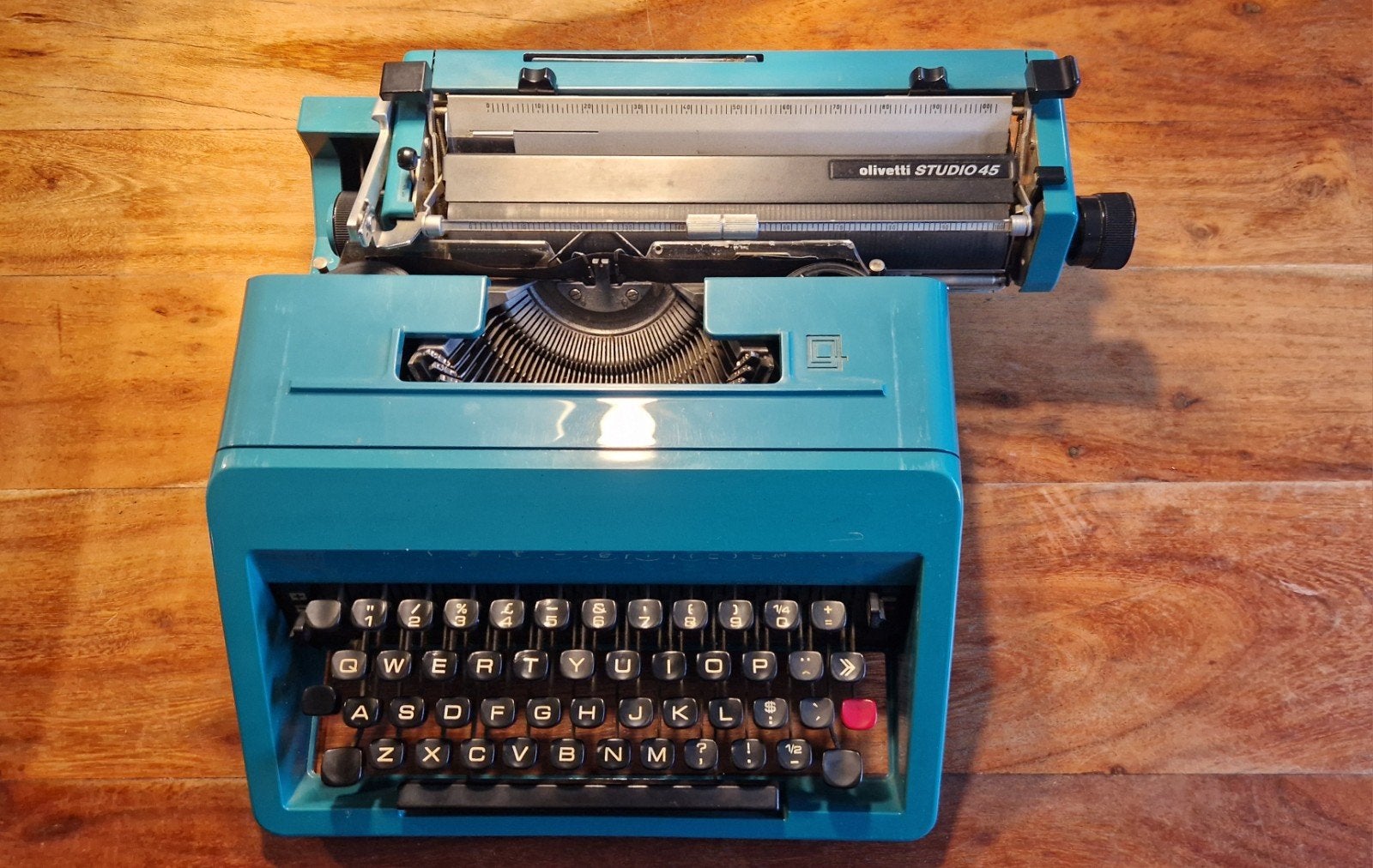 Olivetti typemachine Studio 45 met case - vintage model, Ophalen of Verzenden