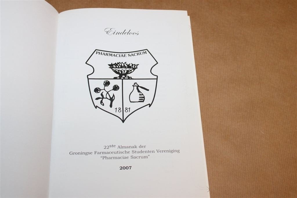 Eindeloos — Almanak Pharmaciae Sacrum Groningen 2007, Ophalen of Verzenden, Gelezen