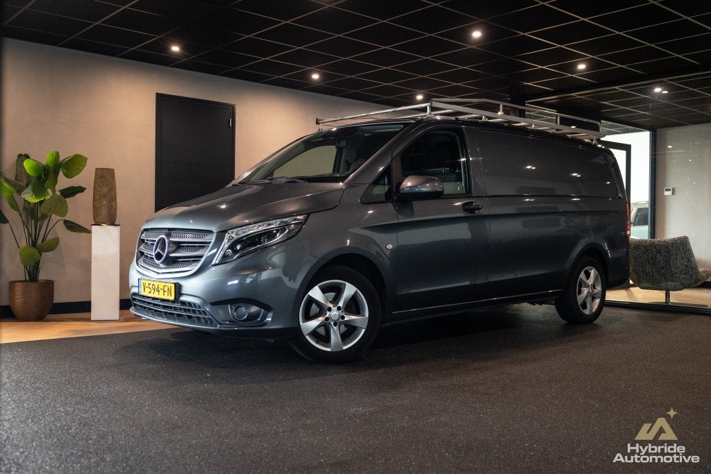 Mercedes-Benz Vito 114 CDI Lang | LED | Camera | Imperiaal |, Gebruikt, 4 cilinders, Bedrijf, Zilver of Grijs