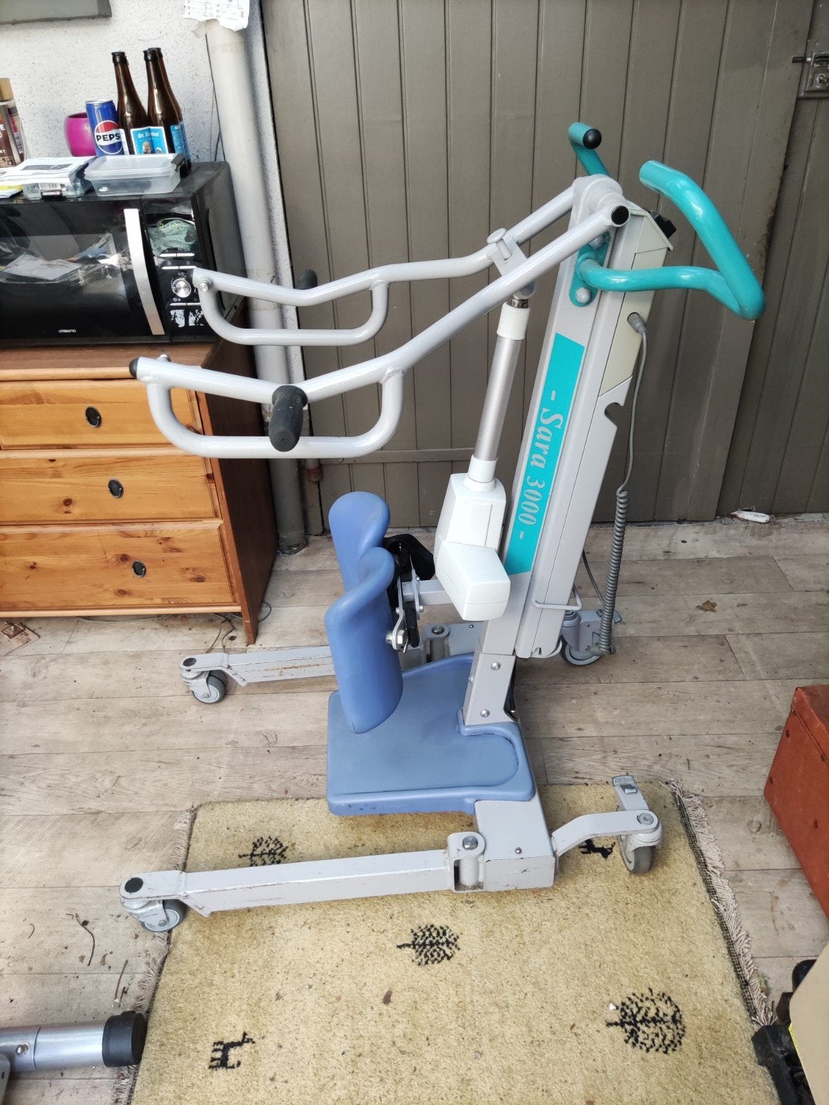 Arjo Sara 3000 actieve tillift met tilband, Diversen, Verpleegmiddelen, Ophalen