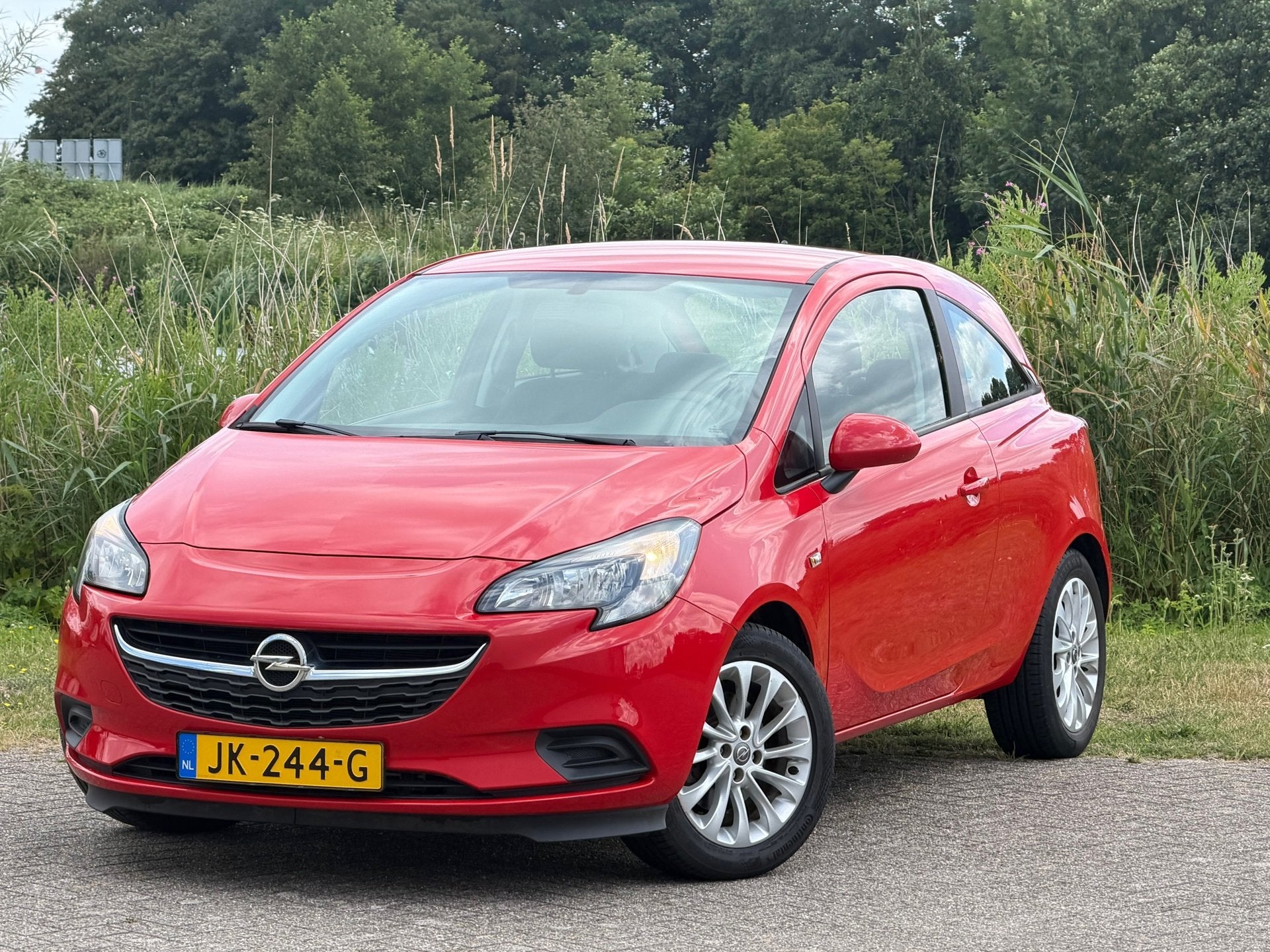 Opel Corsa 1.0 Turbo Edition - Magma Red - LMV/airco- Slecht, Auto's, Voorwielaandrijving, Gebruikt, Euro 6, 49 €/maand