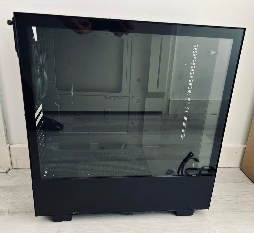 NZXT H510 Black Midi Tower Behuizing, Computers en Software, Computerbehuizingen, Ophalen, Gebruikt
