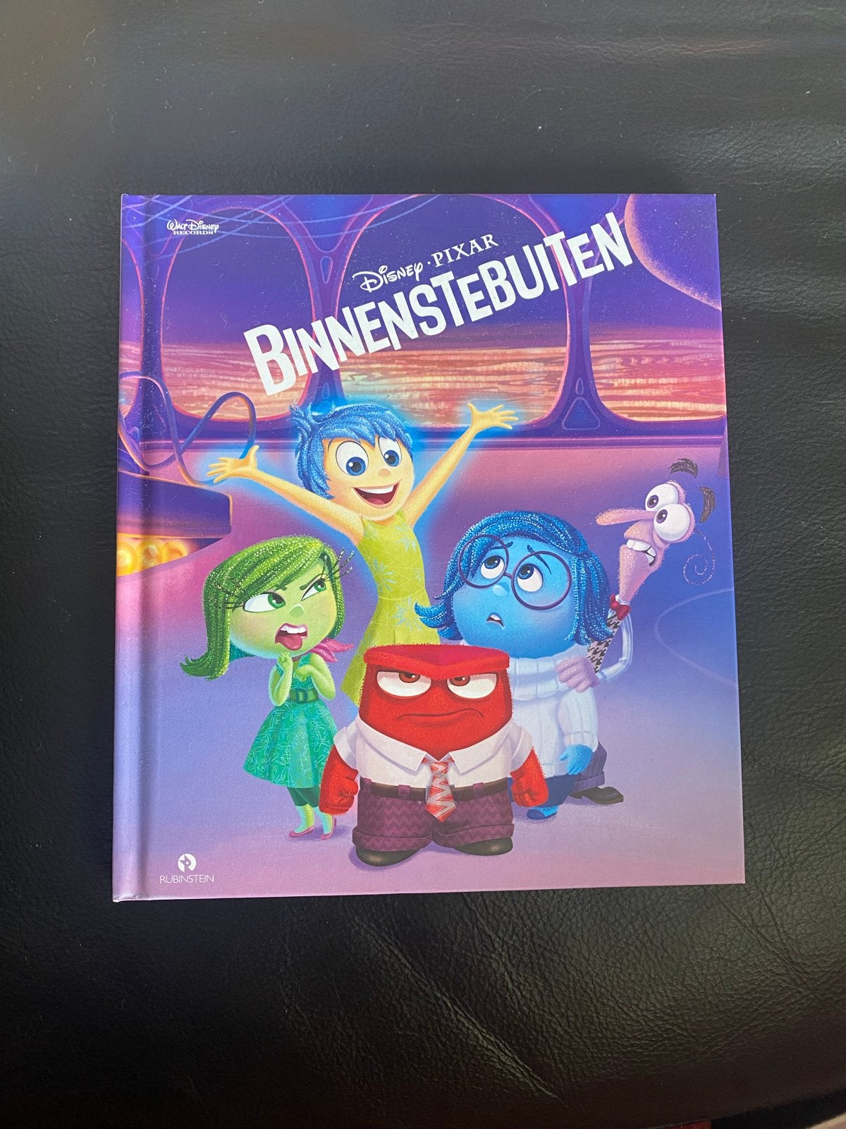 Disney Pixar Binnenstebuiten boek met CD in zgan staat, Fictie algemeen, Jongen of Meisje, Ophalen of Verzenden, Zo goed als nieuw
