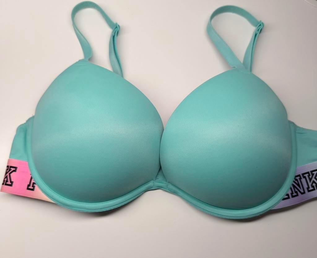 Mooie BH van PINK Torquoise Nieuw!, Kleding | Dames, Ondergoed en Lingerie, Ophalen of Verzenden, Roze, BH