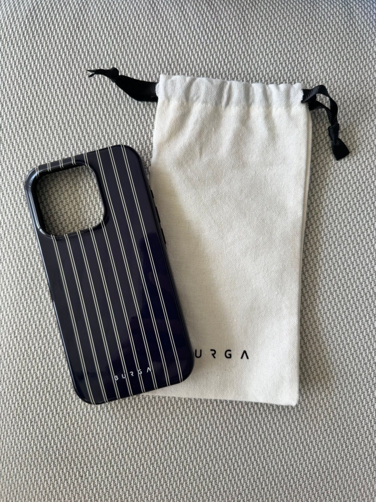 Burga IPhone 15 Pro hoesje, Ophalen of Verzenden, IPhone 15 Pro, Burga, Meerkleurig