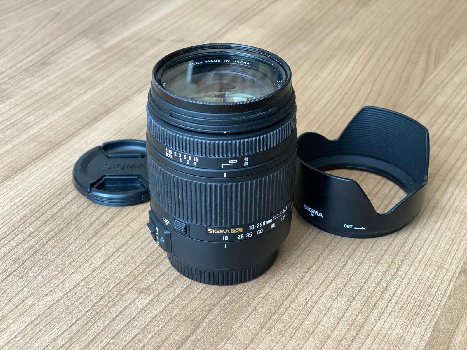 Sigma DC 18-250mm zoomlens (Sony A mount), Ophalen of Verzenden, Zo goed als nieuw, Telelens