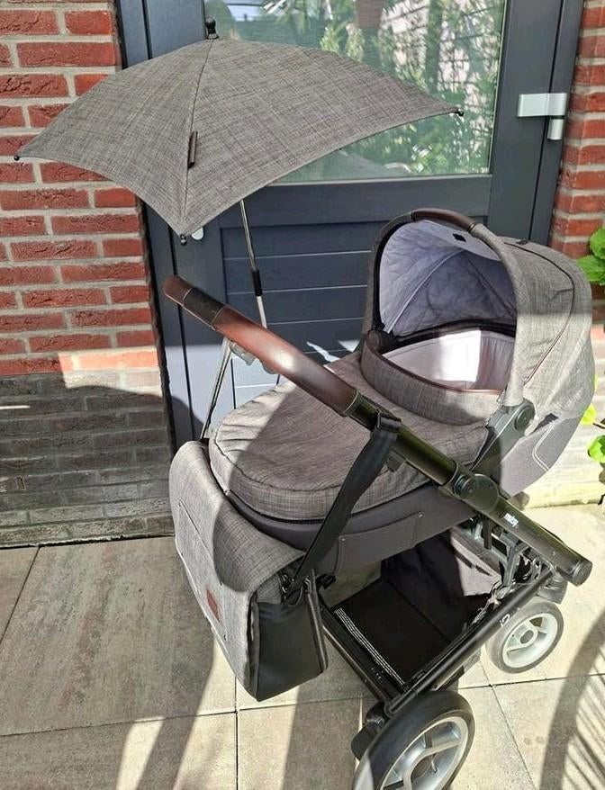 Mutsy I2 Farmer Forest Black Edition Combiwagen + Acc., Kinderen en Baby's, Kinderwagens en Combinaties, Ophalen, Zo goed als nieuw